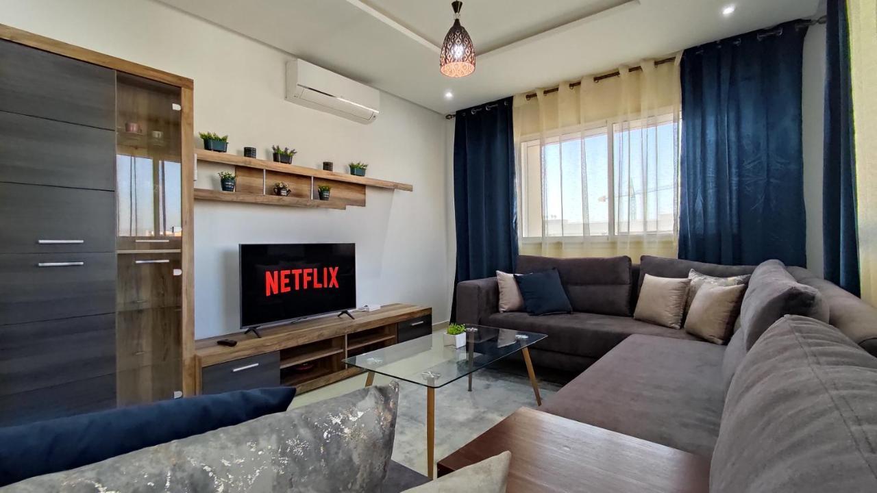 Dlx02 Apartment Oujda Bagian luar foto